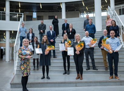 Nýsköpunarmót Álklasans var haldið þriðjudaginn 16. mars. Hvatningarviðurkenningar Álklasans voru afhentar fimm nemendaverkefnum sem öll tengjast áli á einn eða annan hátt. 